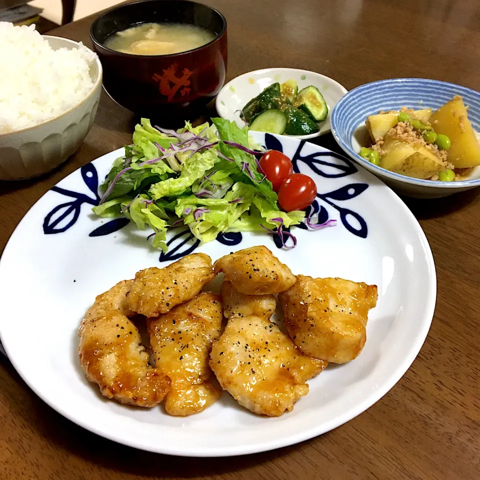 Snapdishの料理写真:次男の夜ご飯🍚|あっつさん