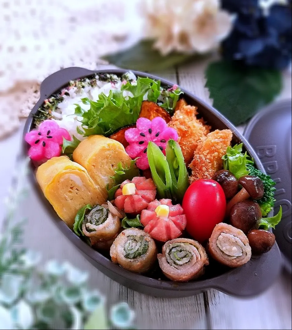 Snapdishの料理写真:豚肉大葉くるくる弁当|sugar beansさん