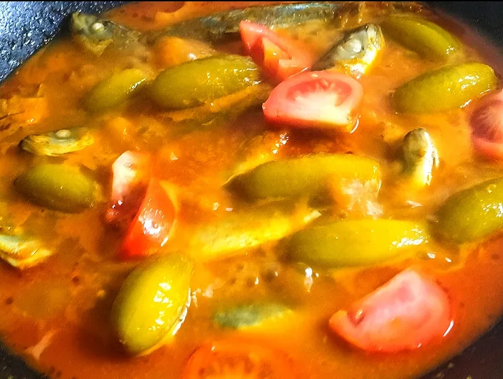 Assam Pedas Fish Soup with Averrhoa Bilimbi, chillie, tomato & Lemon Grass
(Hot & Sour)|Harlina  (Malaysia)さん