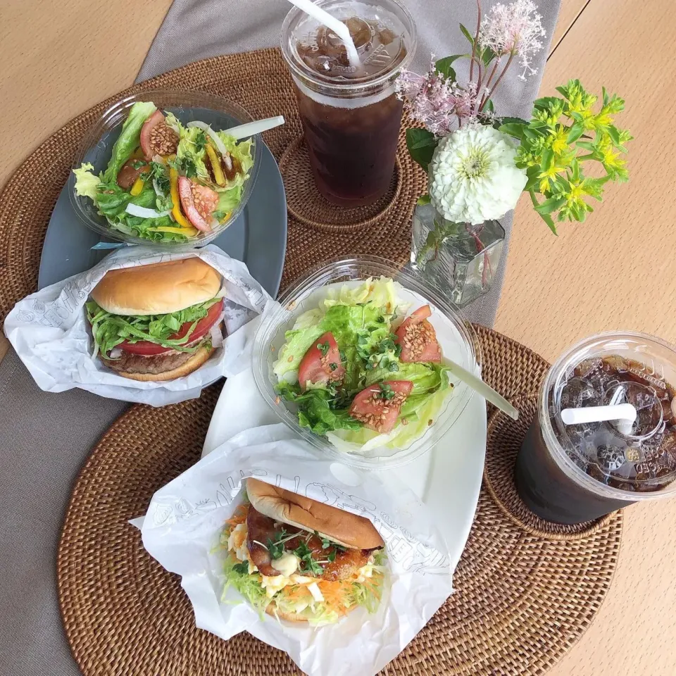 Snapdishの料理写真:6/9❤︎今日はモスバーガーランチ🍔|Makinsさん