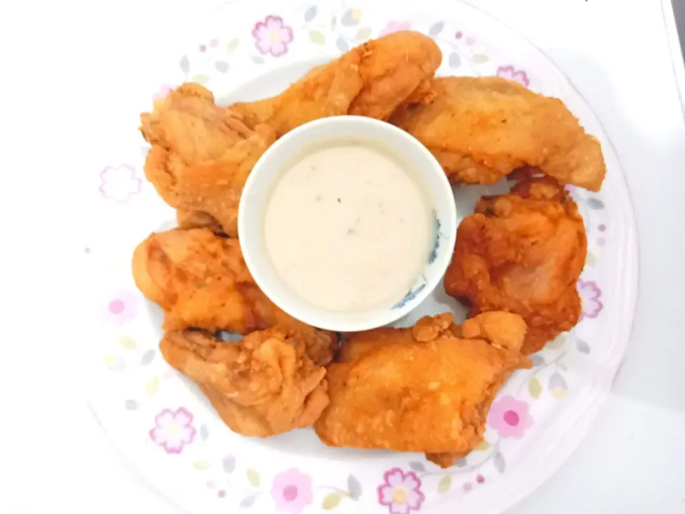 Fried Chicken with mushroom gravy|Angel Carlos Carasigさん