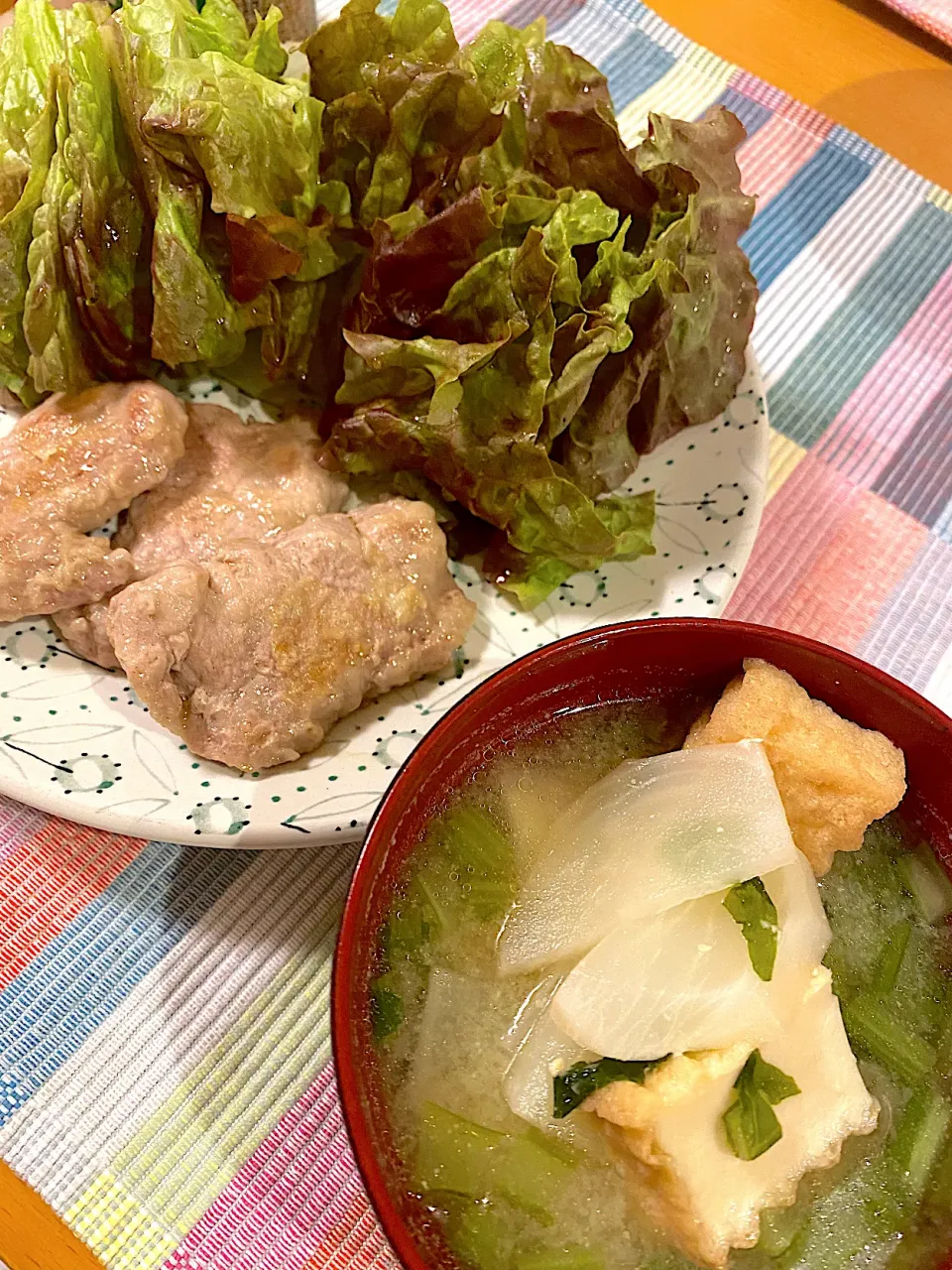 Snapdishの料理写真:ヒレ肉ソテーと味噌汁|まーさん