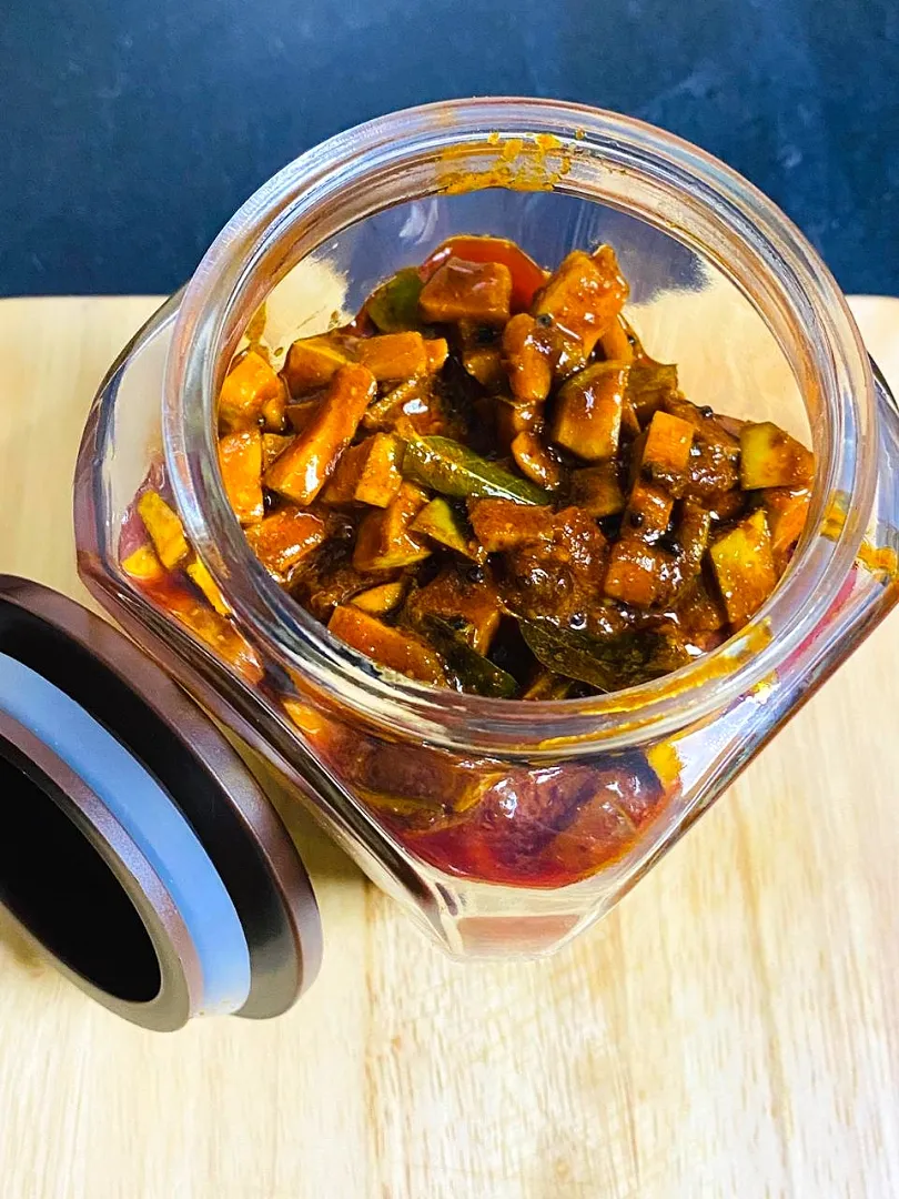 Kadumanga Achar | keralaStyle Manga Achar | Mango Pickle|meghaさん