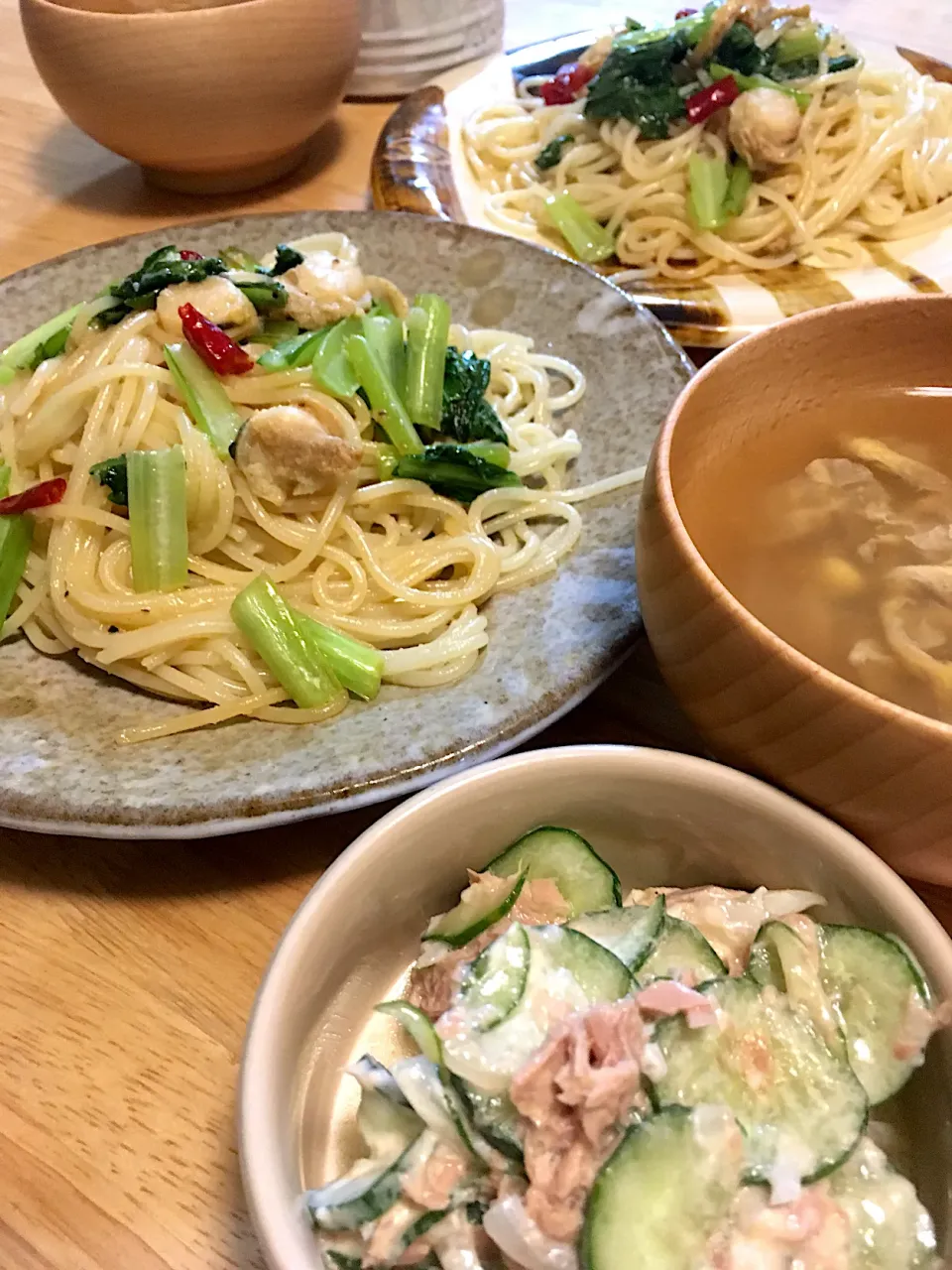 昨日の晩御飯〜帆立と小松菜のペペロンチーノ🌶、ツナサラダ、野菜だしの卵スープ( ´͈ ᗨ `͈ )◞♡⃛|さくたえさん