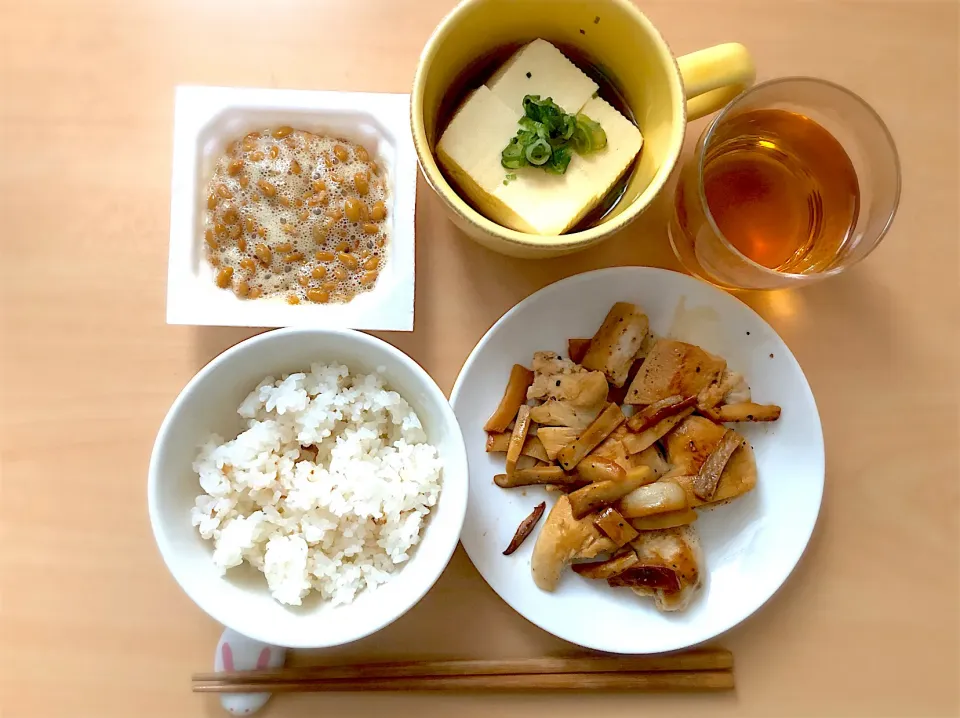 ささみとエリンギの塩レモン炒め❤️|ミキさん