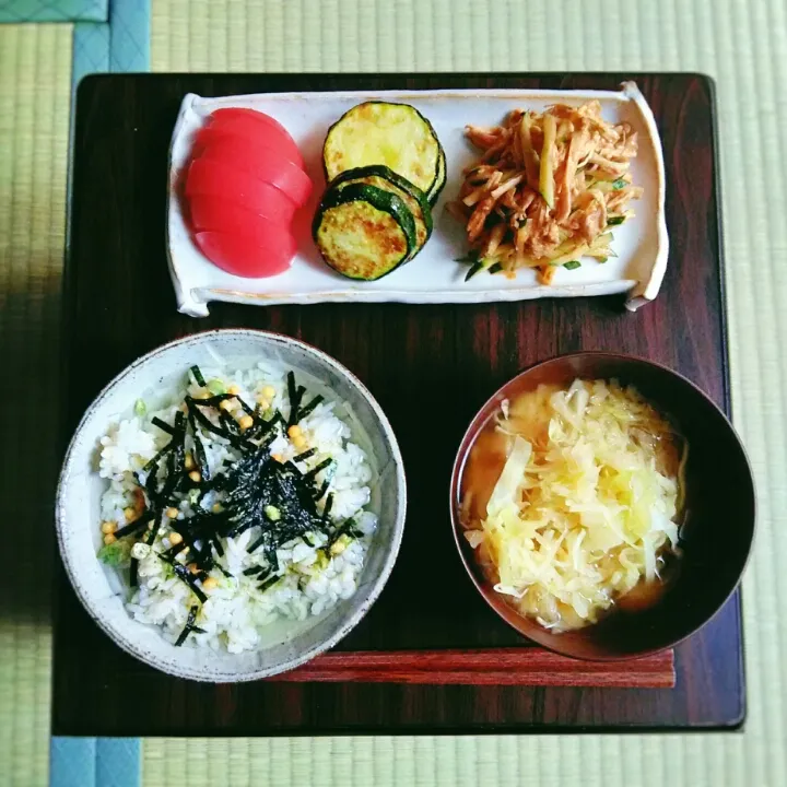 Snapdishの料理写真:夏っぽい朝飯|omotoさん