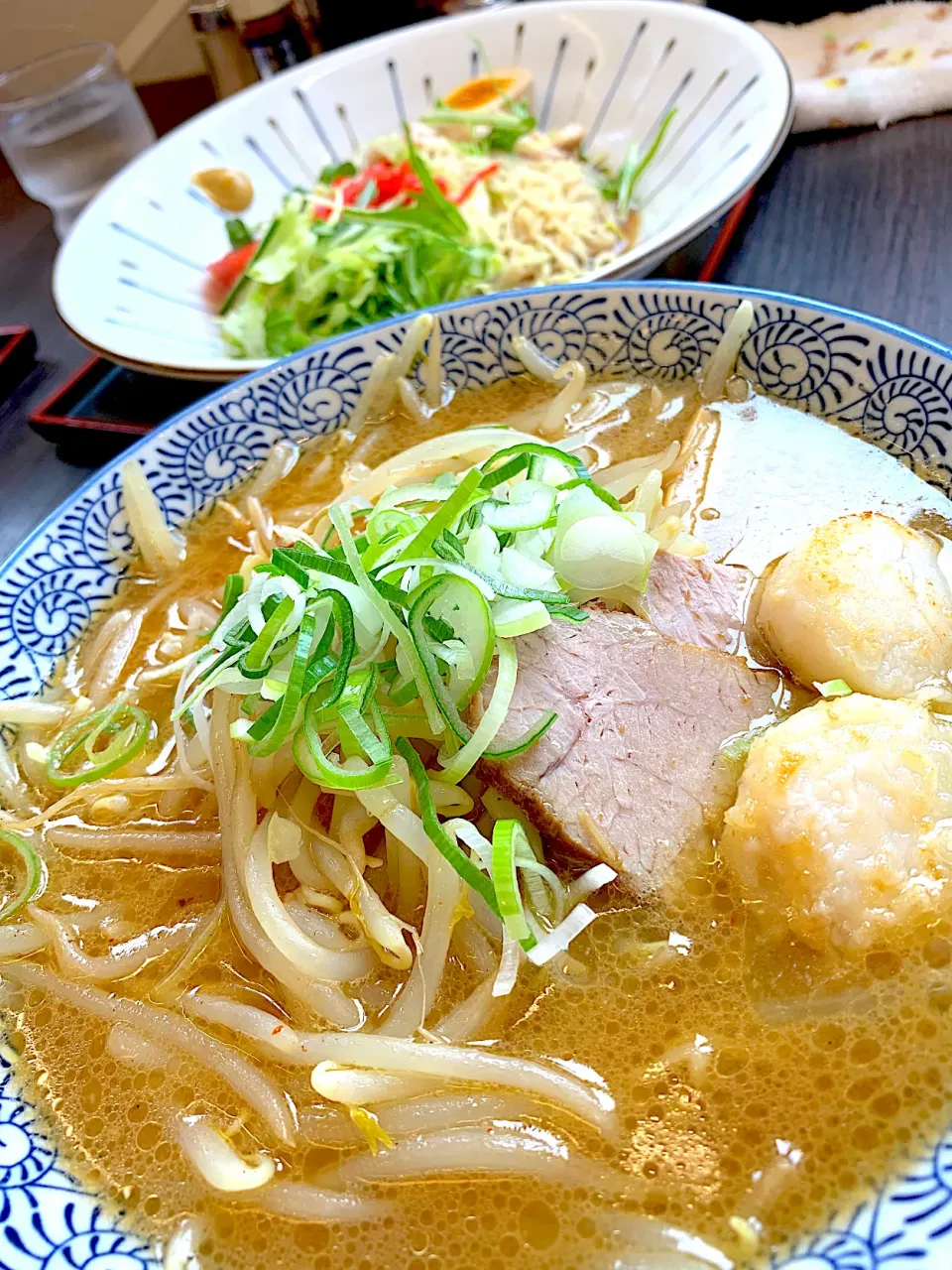 ジャンボホタテ味噌ラーメンと冷やしラーメン、夢のダブル食べ！|きらさん