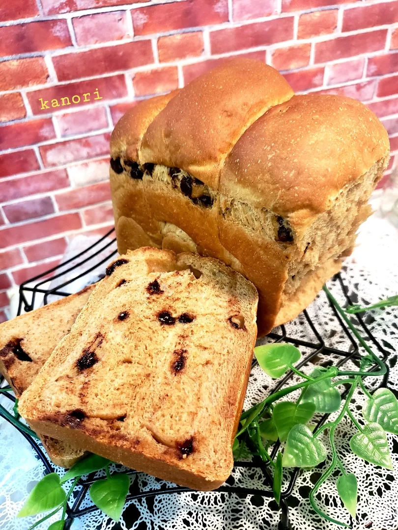 コーヒーチョコチップ山食🍞|かのりさん