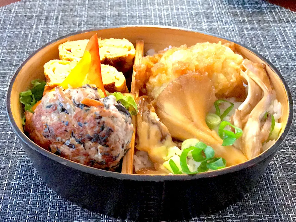 穴子天丼とひじきバーグ弁当|とみぃさん