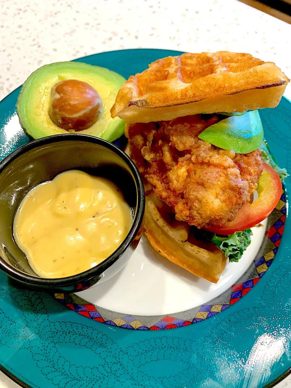 Crispy chicken & waffles sandwich with avocado~tomato~kale dipped in honey mustard dressing💛|🌺IAnneさん