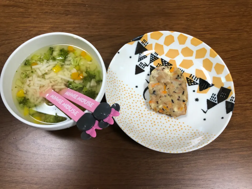 Snapdishの料理写真:10ヶ月児の離乳食6/11昼10:57-11:08|みさわはやとさん