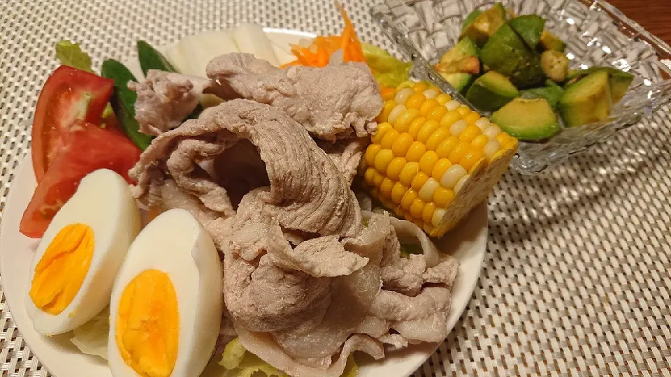 Snapdishの料理写真:🐷冷しゃぶサラダ|くみけるさん