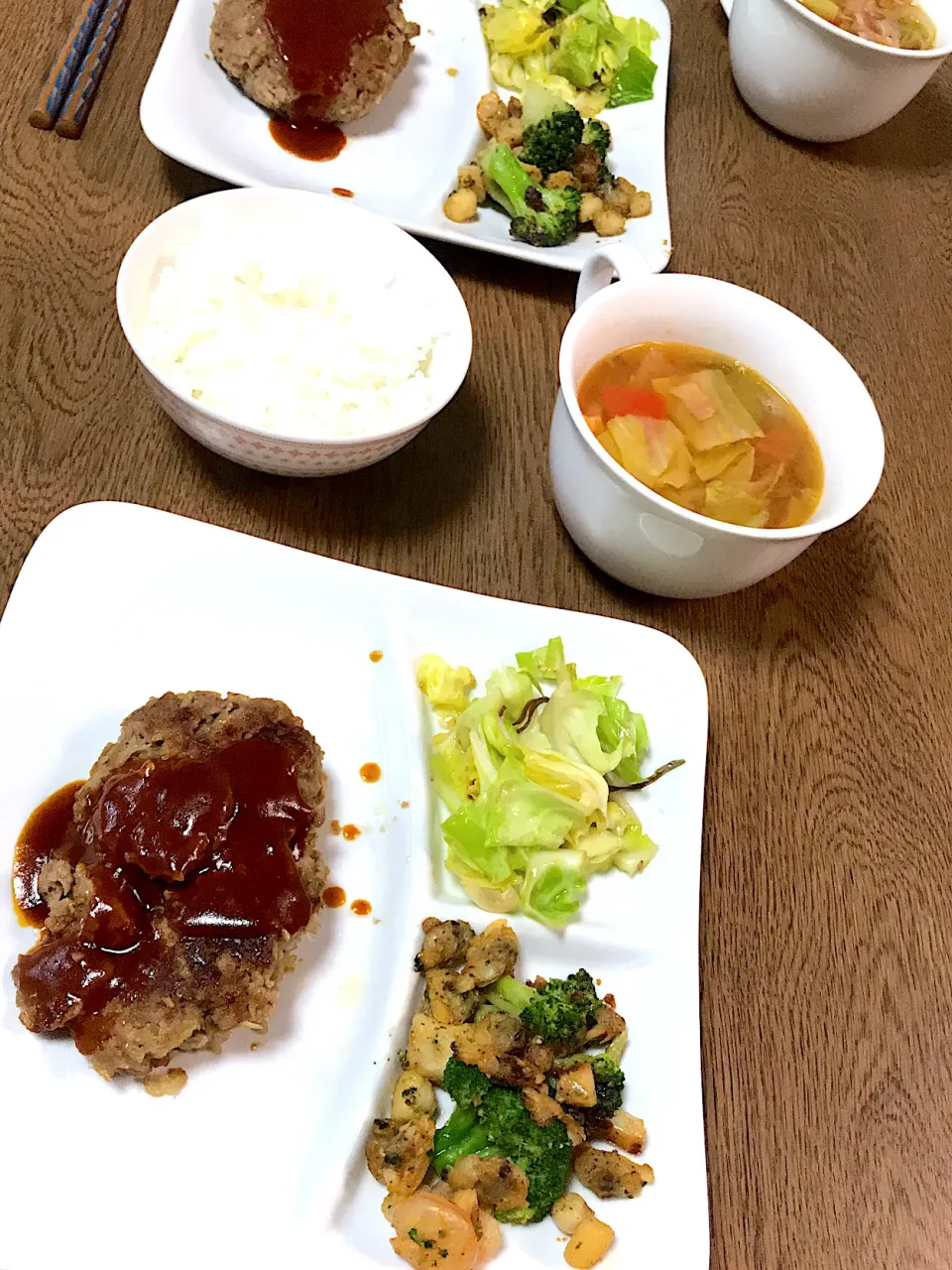 Snapdishの料理写真:#お麩入ハンバーグ
 #塩昆布和えキャベツ
 #シーフードミックスとブロッコリー炒め|𝕜𝕪𝟙𝟘𝟚𝟘𝟙𝟠さん