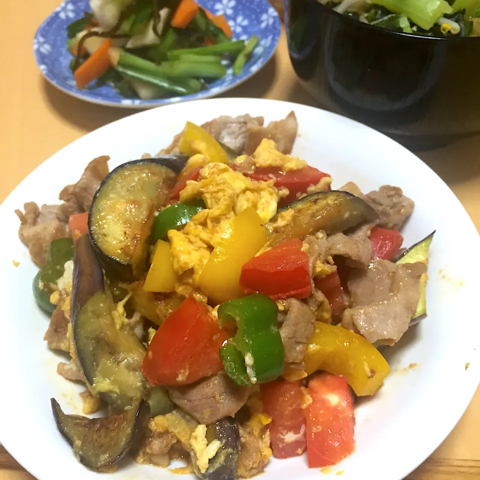 在宅勤務中の男飯(豚肉入り夏野菜のタマゴ炒め)|おおもりの星さん