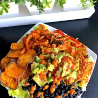 Sriracha burrito bowl|WholeLivingLargeさん