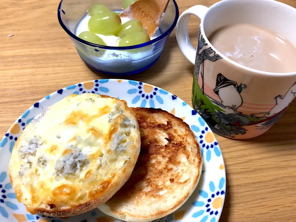 しらすチーズトースト🧀|さおりさん