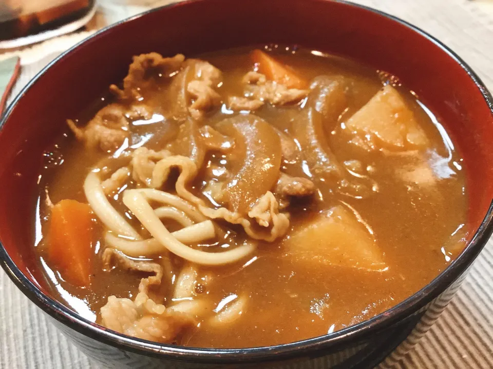 今日のお昼は、カレーうどん😋|アライさんさん