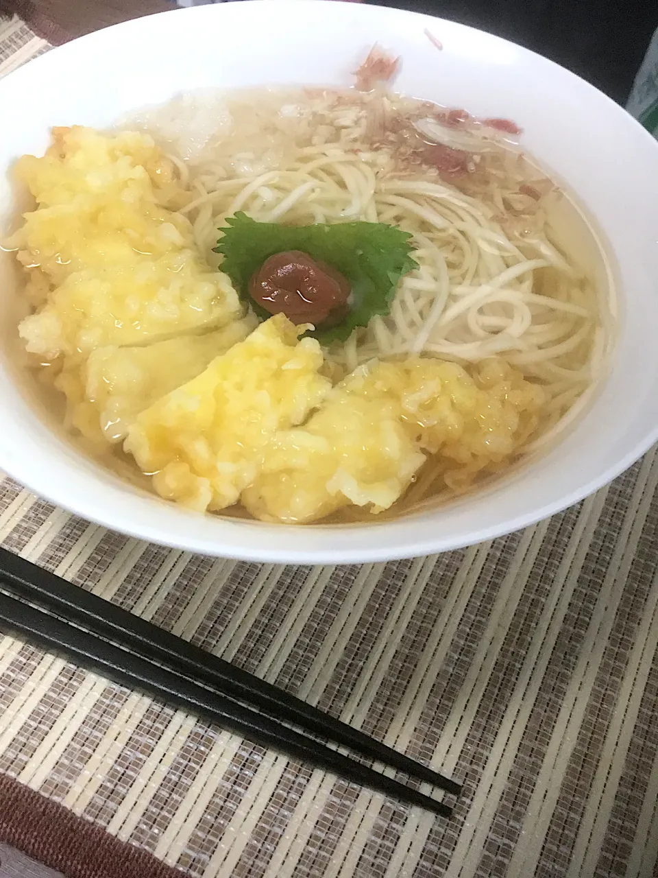 梅がアクセントの冷うどん|わたゆーさん