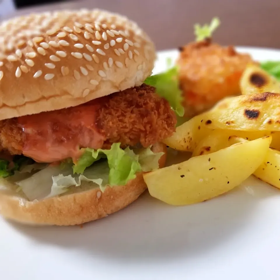 昼食◎えびフィレオ🦐🍔|しょちちさん