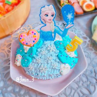 長女ちゃん 歳のお誕生日ケーキオーロラ姫のドールケーキ チーハ Snapdish スナップディッシュ Id Lv5pta