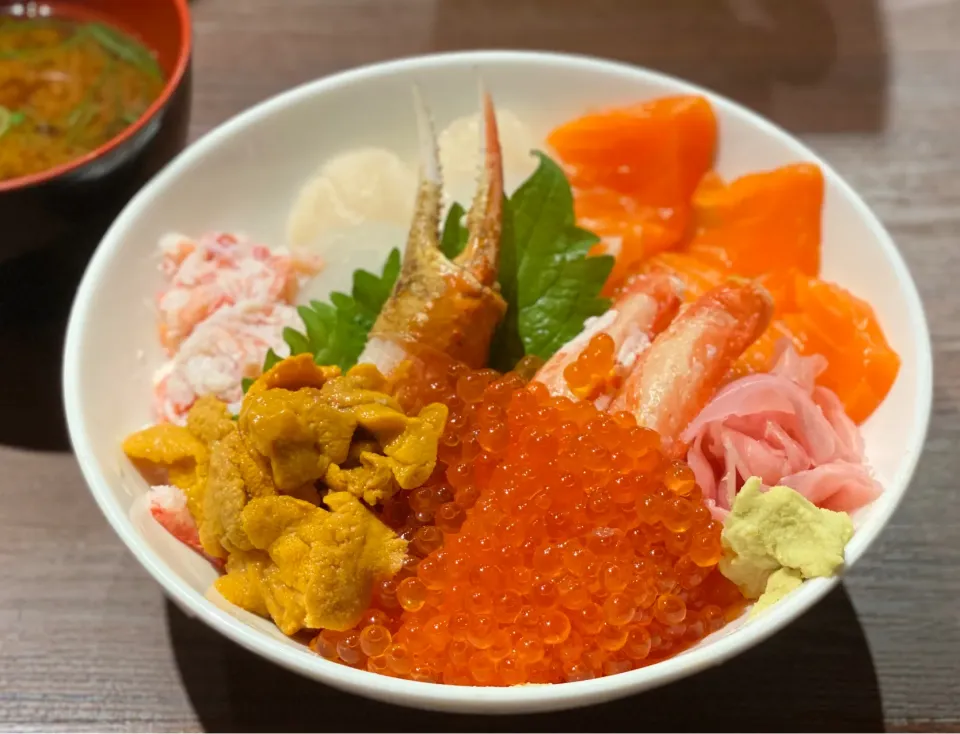 Snapdishの料理写真:北海海鮮丼🦀🐟🐚|にゃあ（芸名）さん