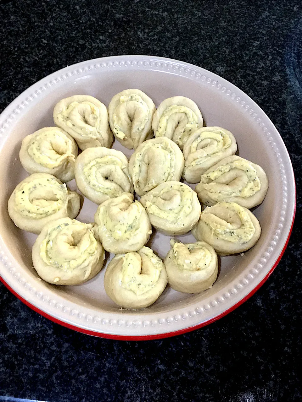 Garlic bread prep|Fifiさん