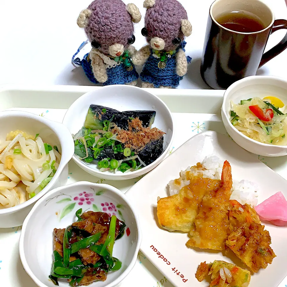 Snapdishの料理写真:お昼はヤオコー飯٩( 'ω' )و|chagashiさん