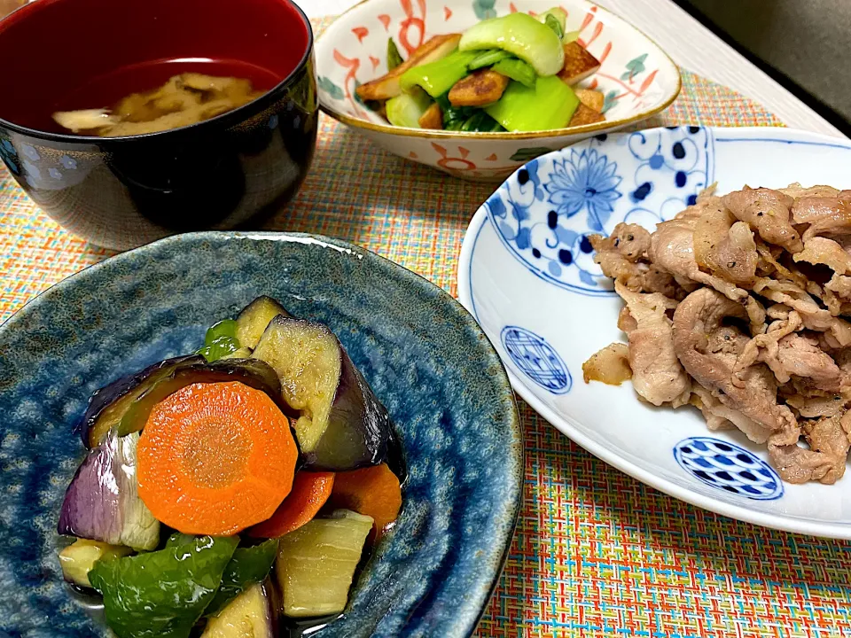 野菜の揚げ浸し、豚肉炒め、青梗菜とさつま揚げ炒め、舞茸の味噌|ずずさん