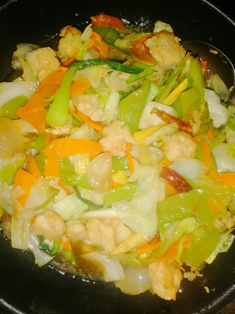 Fried Mix Vegetable with chicken ball|Wint Wah Toeさん