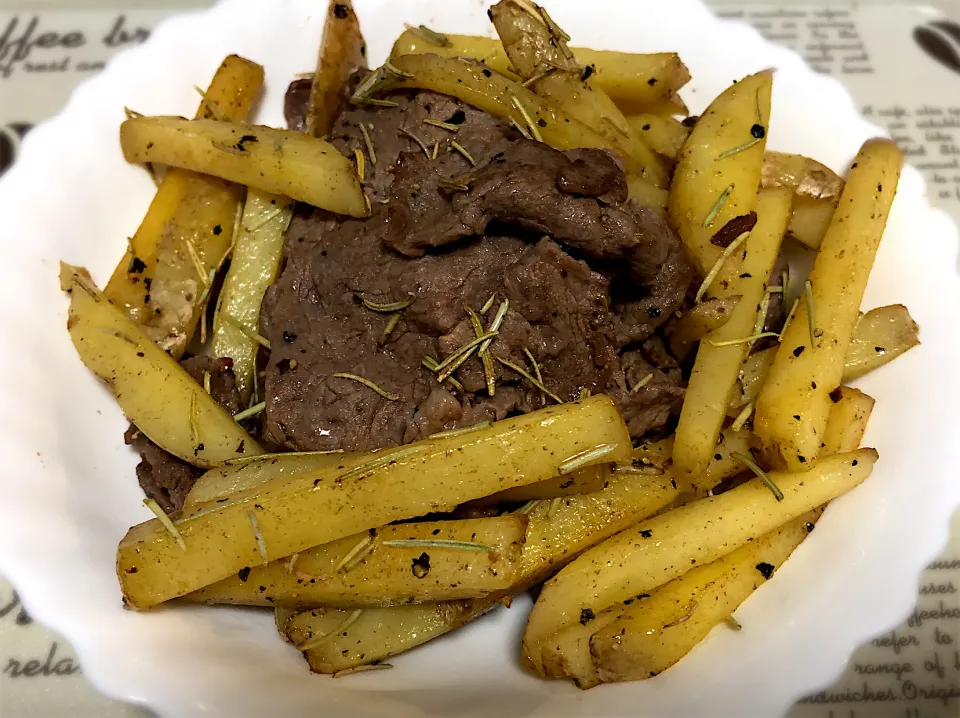 牛肉とポテトの炒め物|よっしーださん