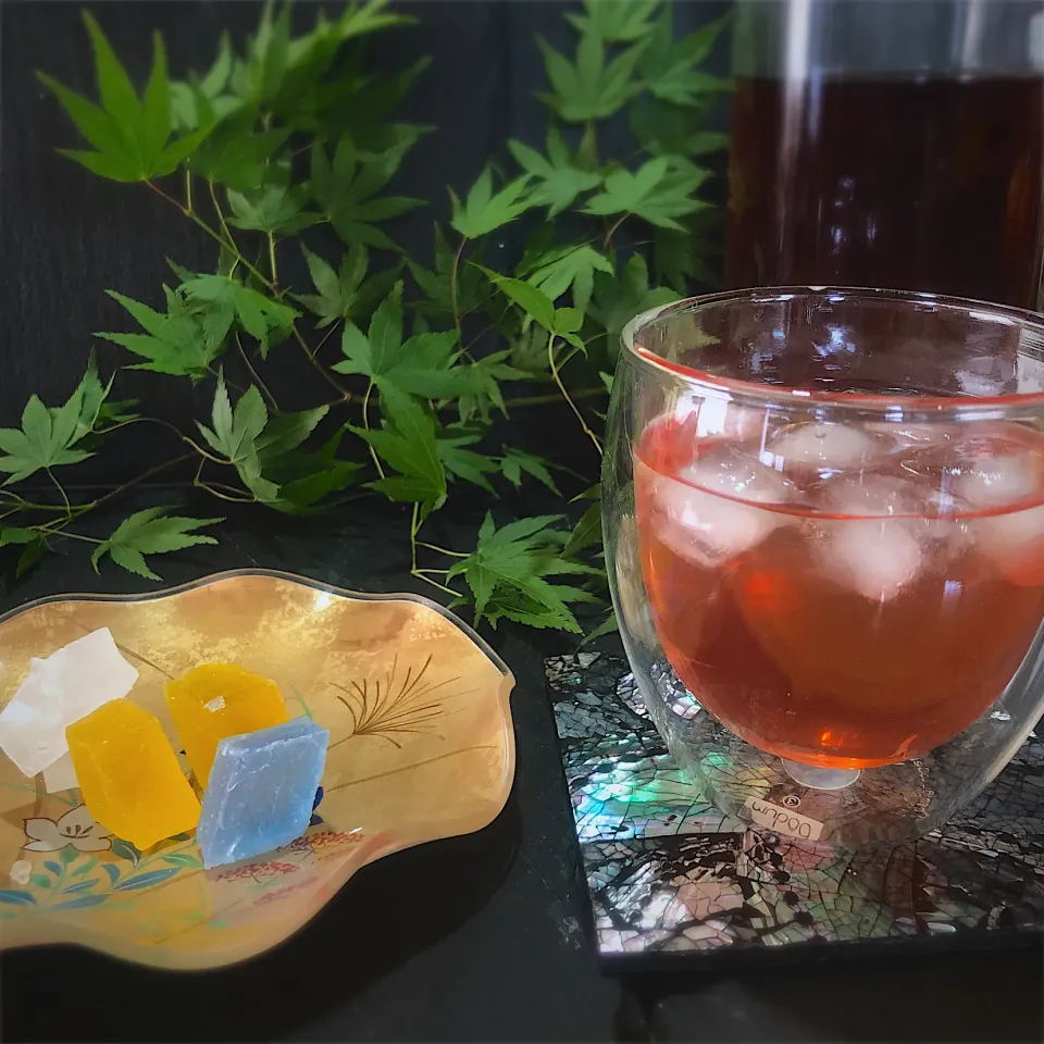 咲きちゃんさんの料理 母のレシピ✨赤紫蘇シロップで赤紫蘇ソーダ🍹　水なしで作りました。|佐野未起さん