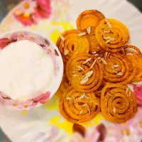 Snapdishの料理写真:JALEBI .. the typical Indian Dessert|Jeet Rastogiさん