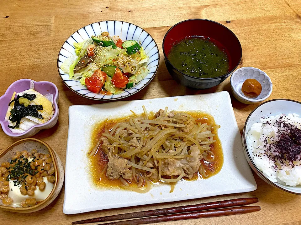 豚のもやし炒め😚ご飯🍚|かおちゃんさん