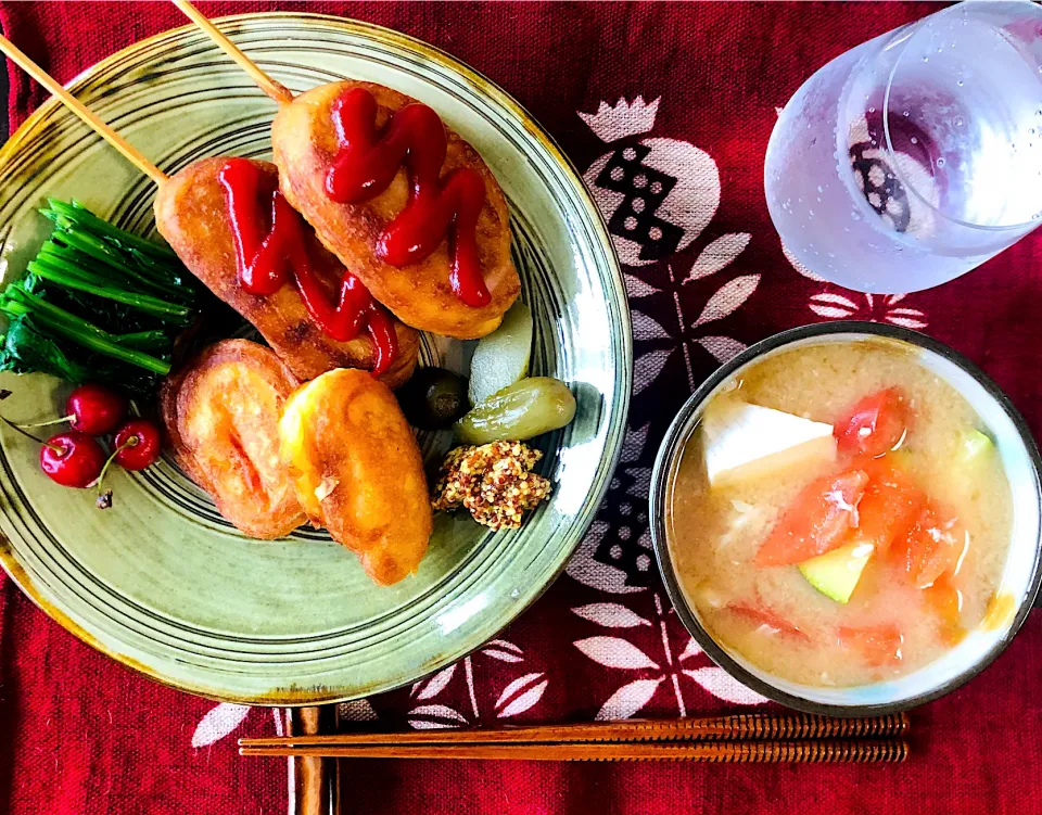 ソーセージドッグとチーズ入りお味噌汁|moricreampannaさん