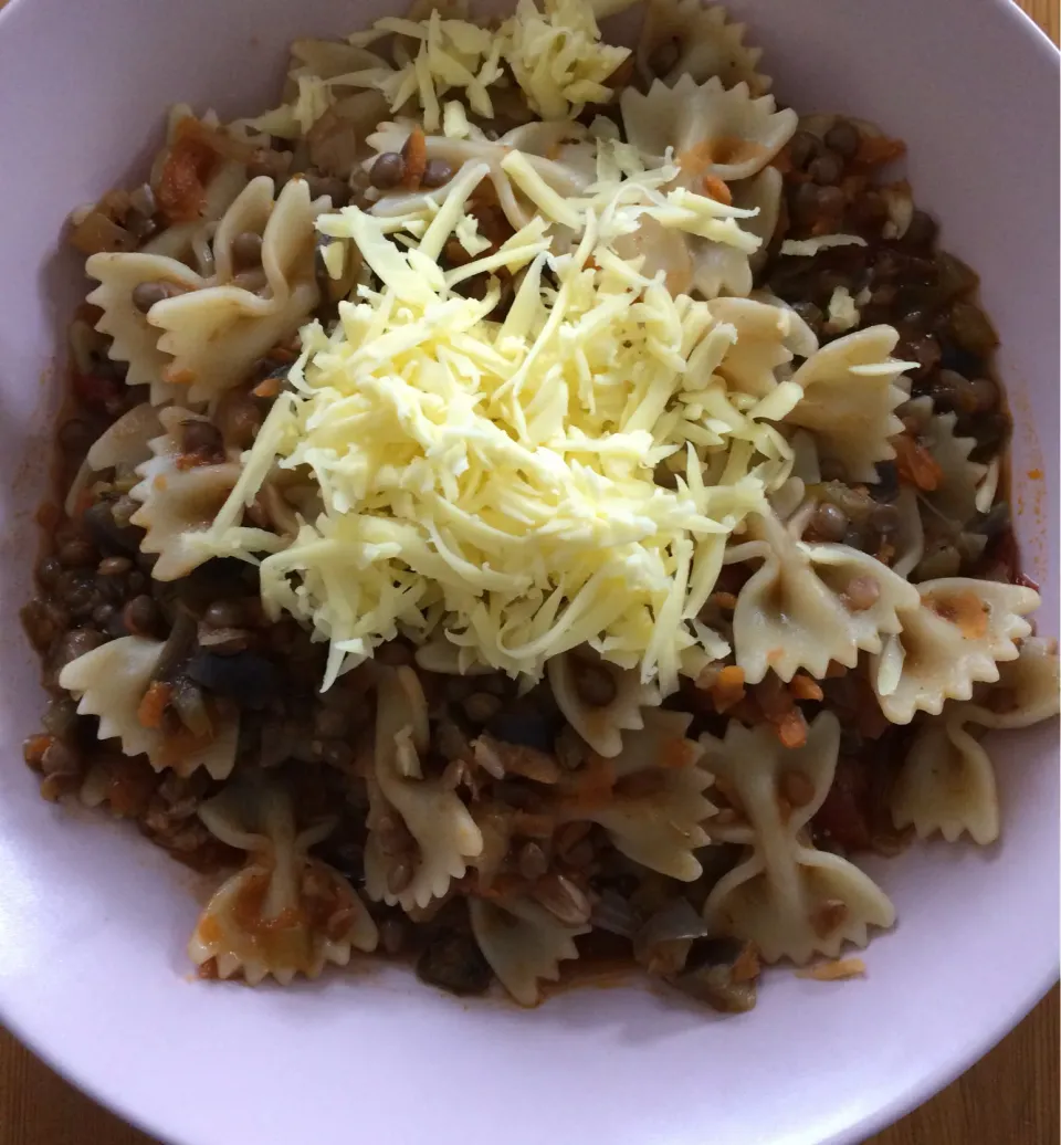 Pasta with lentils, eggplant and vegan cheese|MissYumYumさん