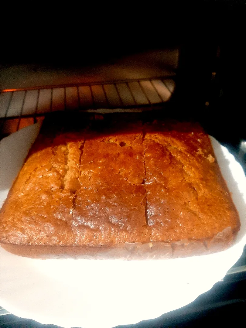 Snapdishの料理写真:Oats n Banana cake|Deepa Tiwariさん