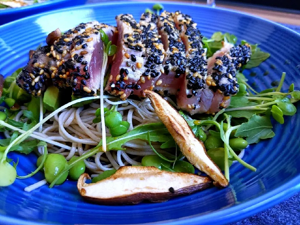 seared ahi soba salad|Edward Wangさん