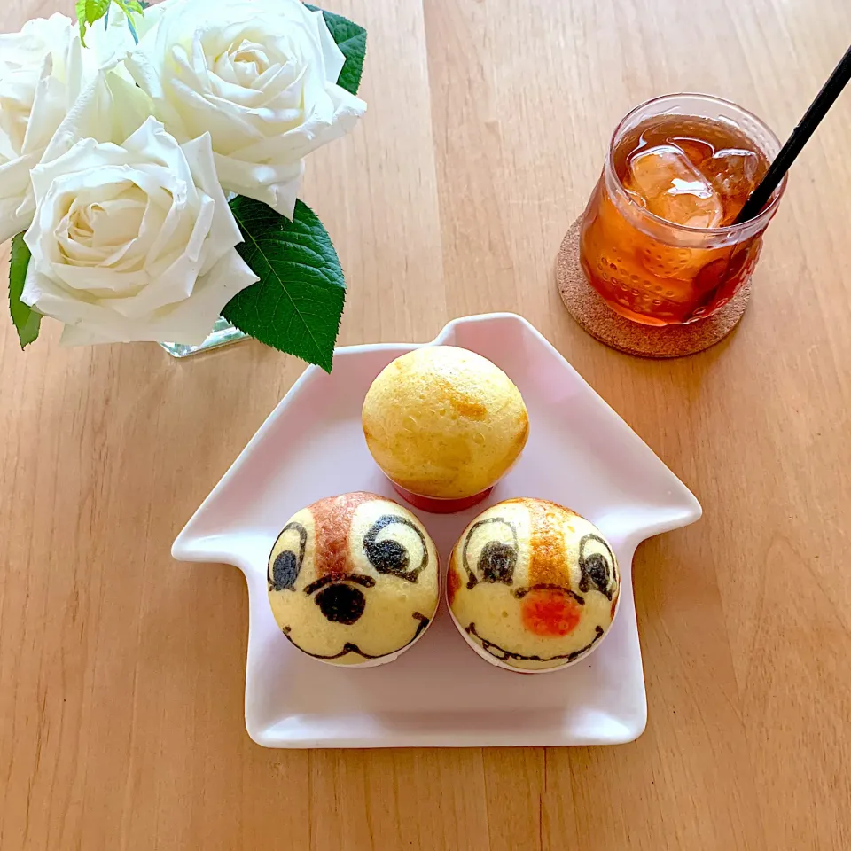 Snapdishの料理写真:オバケ。。。チップ&デールの蒸しパン|jarinkoさん