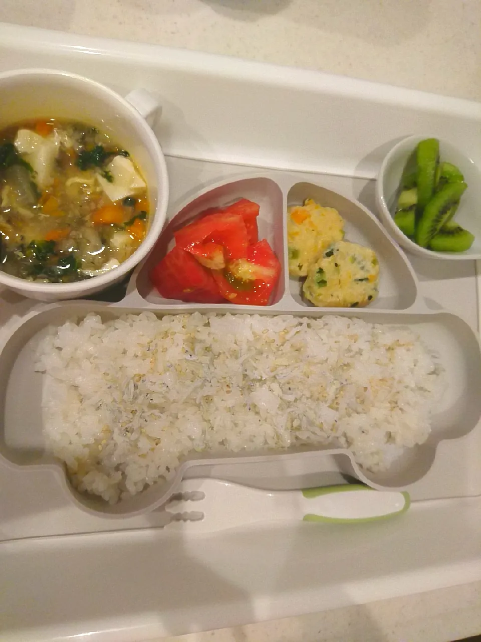 Snapdishの料理写真:息子ご飯|トントン六三郎さん