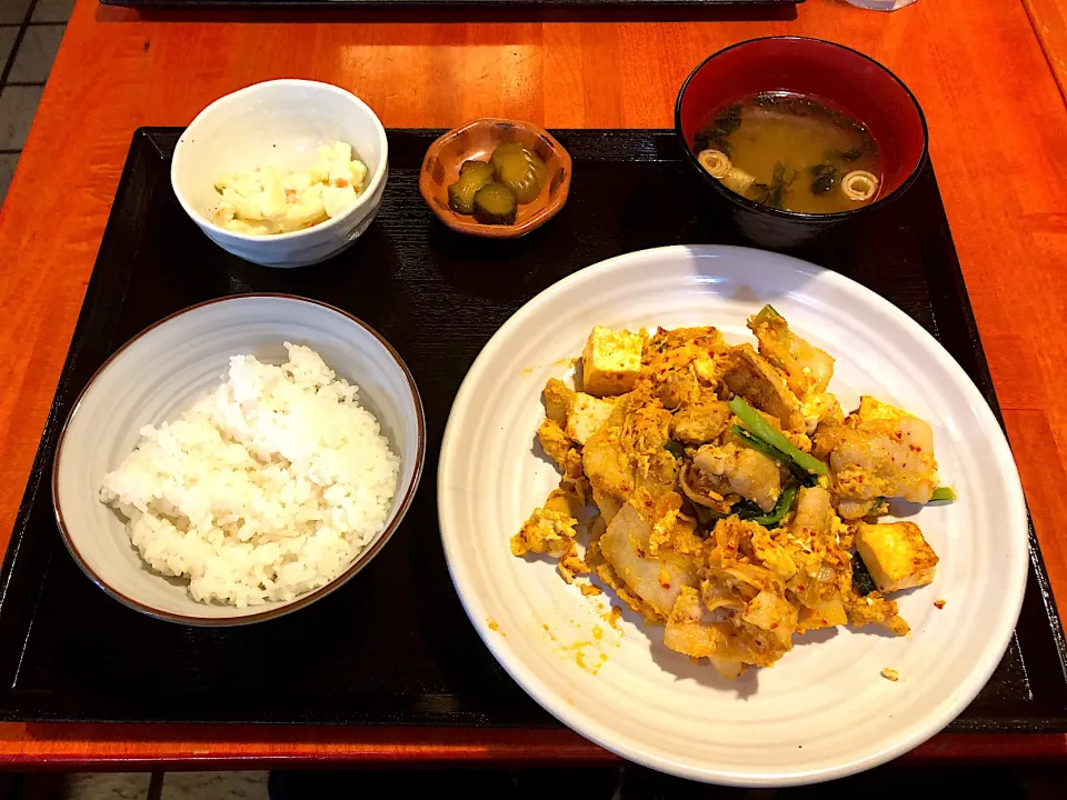 豚とキムチのチャンプルー定食|しのぶさん