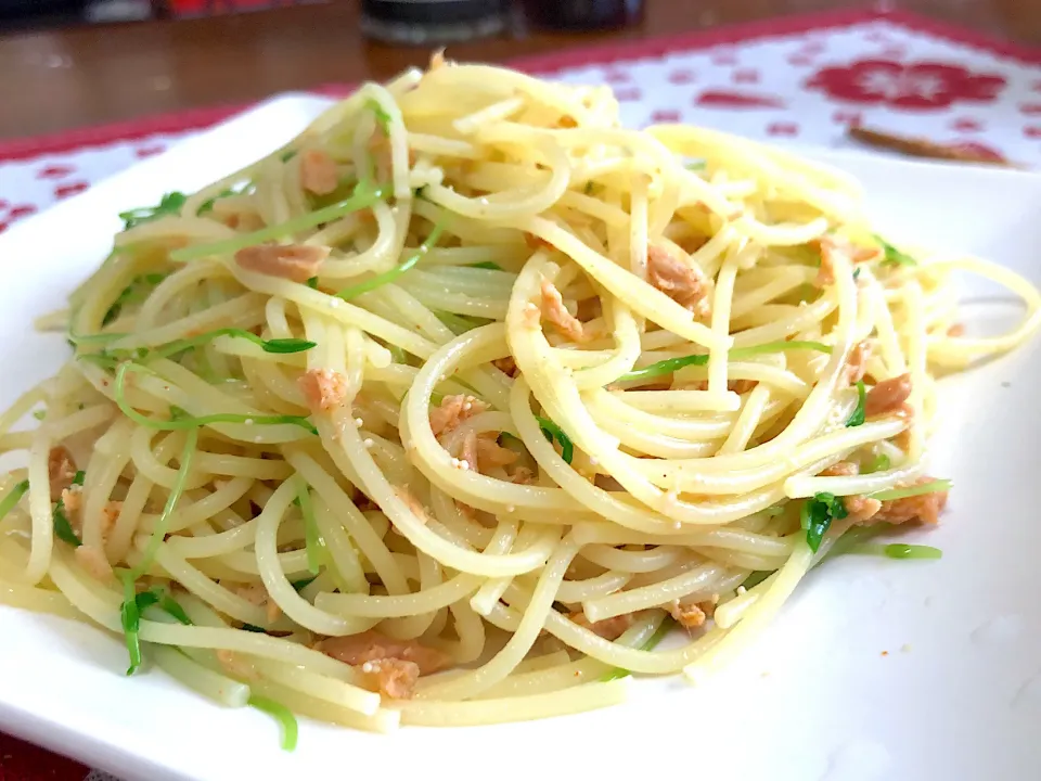 明太ツナと豆苗のパスタ|まーさん