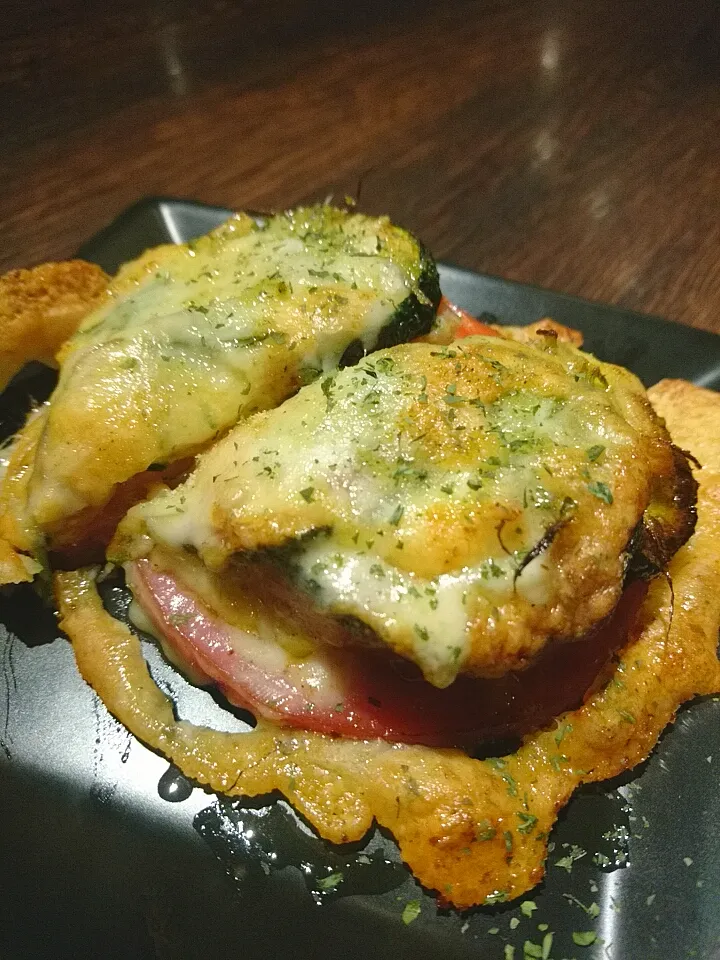 ハムとトマトの重ねチーズ焼き|Kunii  Shintarouさん