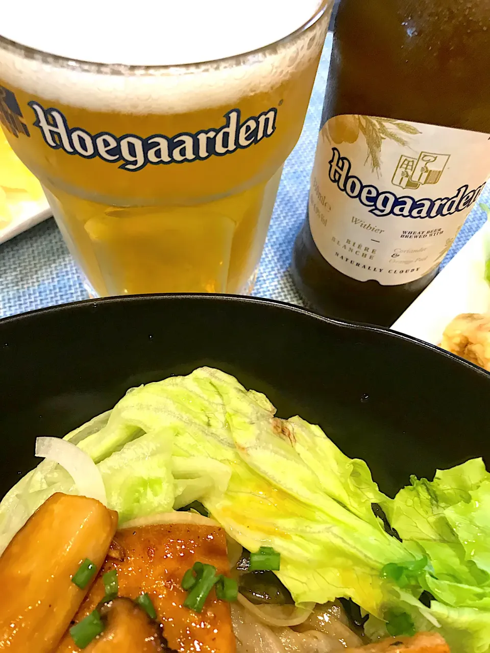 熱々厚揚げステーキにヒューガルデンビール🍺|シュトママさん