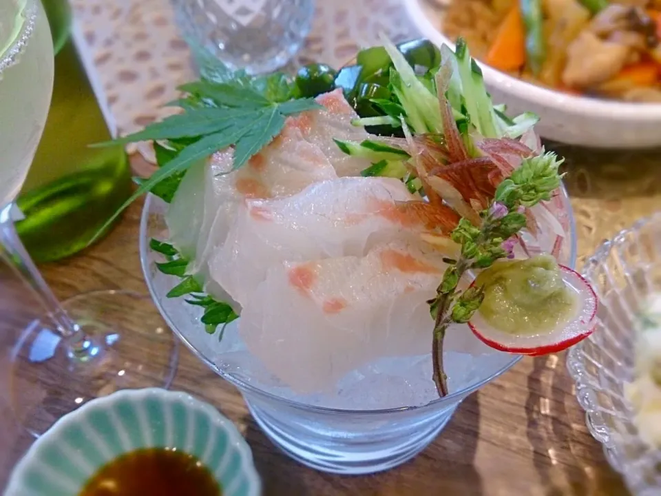 鯛のお刺身 氷盛り|古尾谷りかこさん