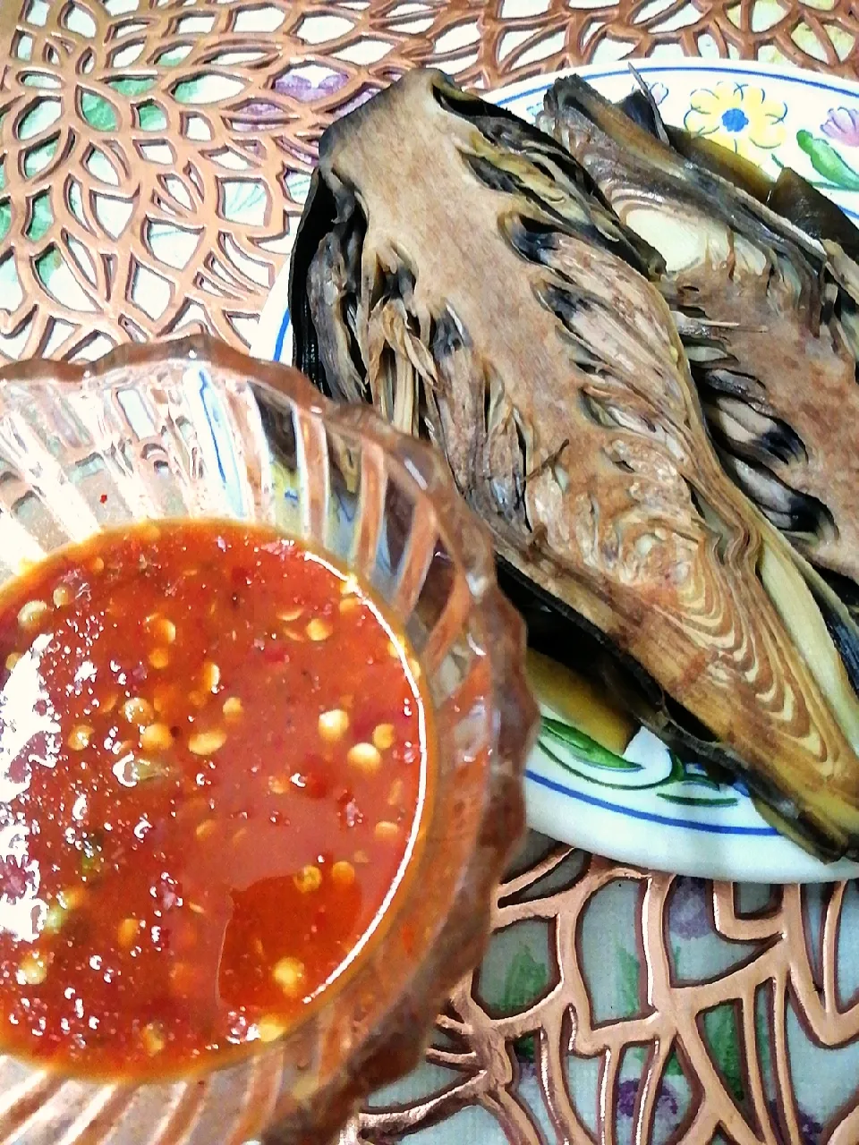 Snapdishの料理写真:Jantung Pisang Celur dan Sambal Belacan. (Celur Banana blossom with Sambal Belacan)|Roshiha Roslanさん