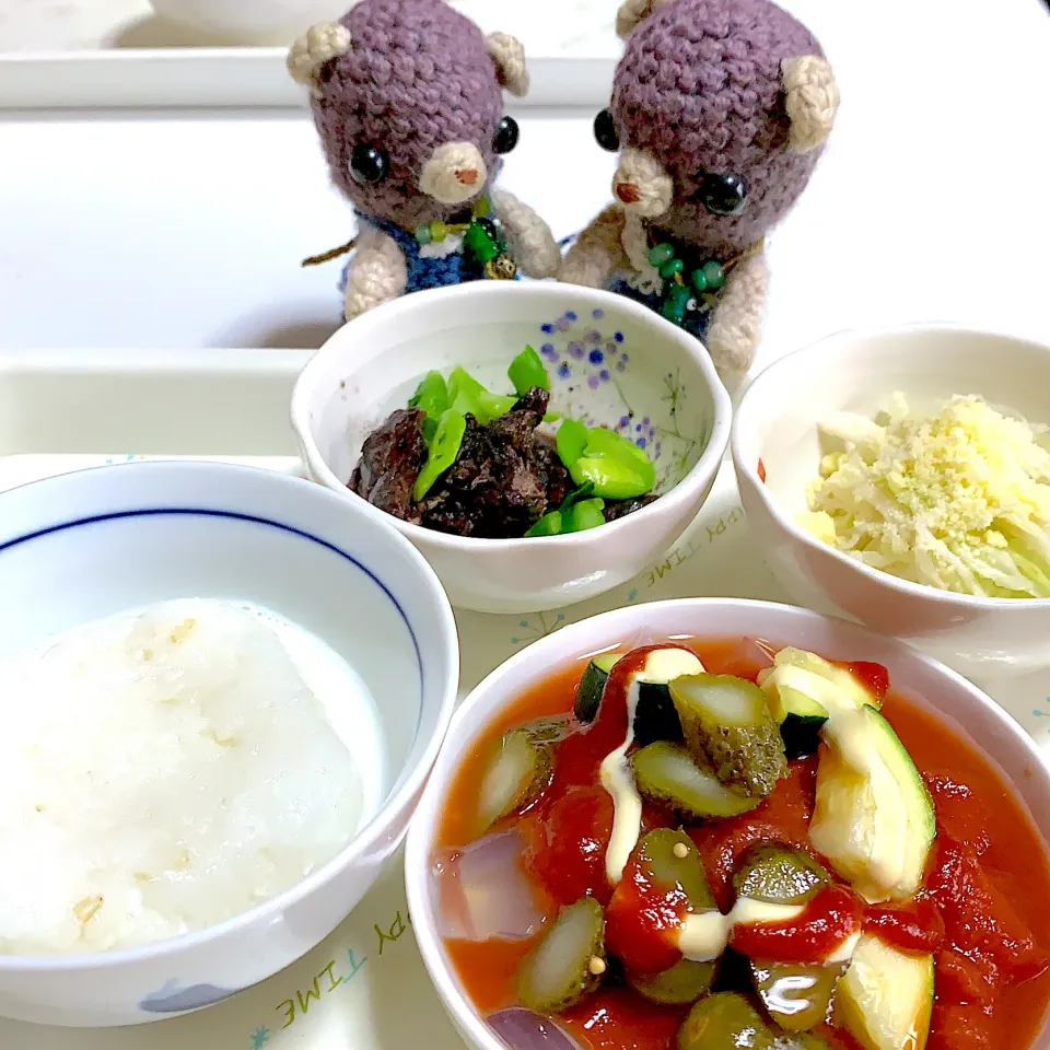 Snapdishの料理写真:お昼もミルク粥だった(・∀・)|chagashiさん