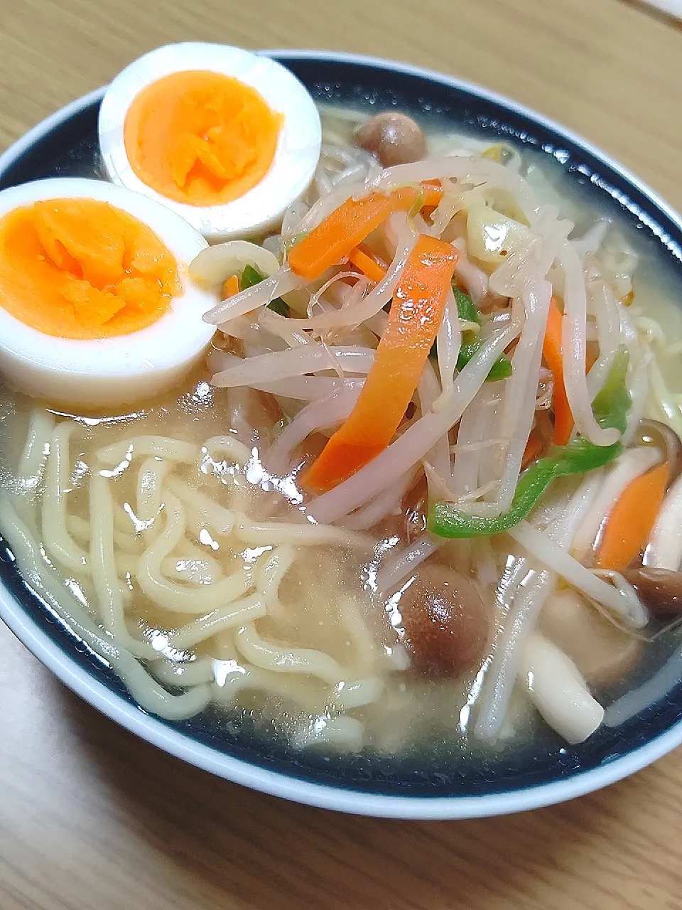 Snapdishの料理写真:塩ラーメン(2020.6.16)|eriviviさん