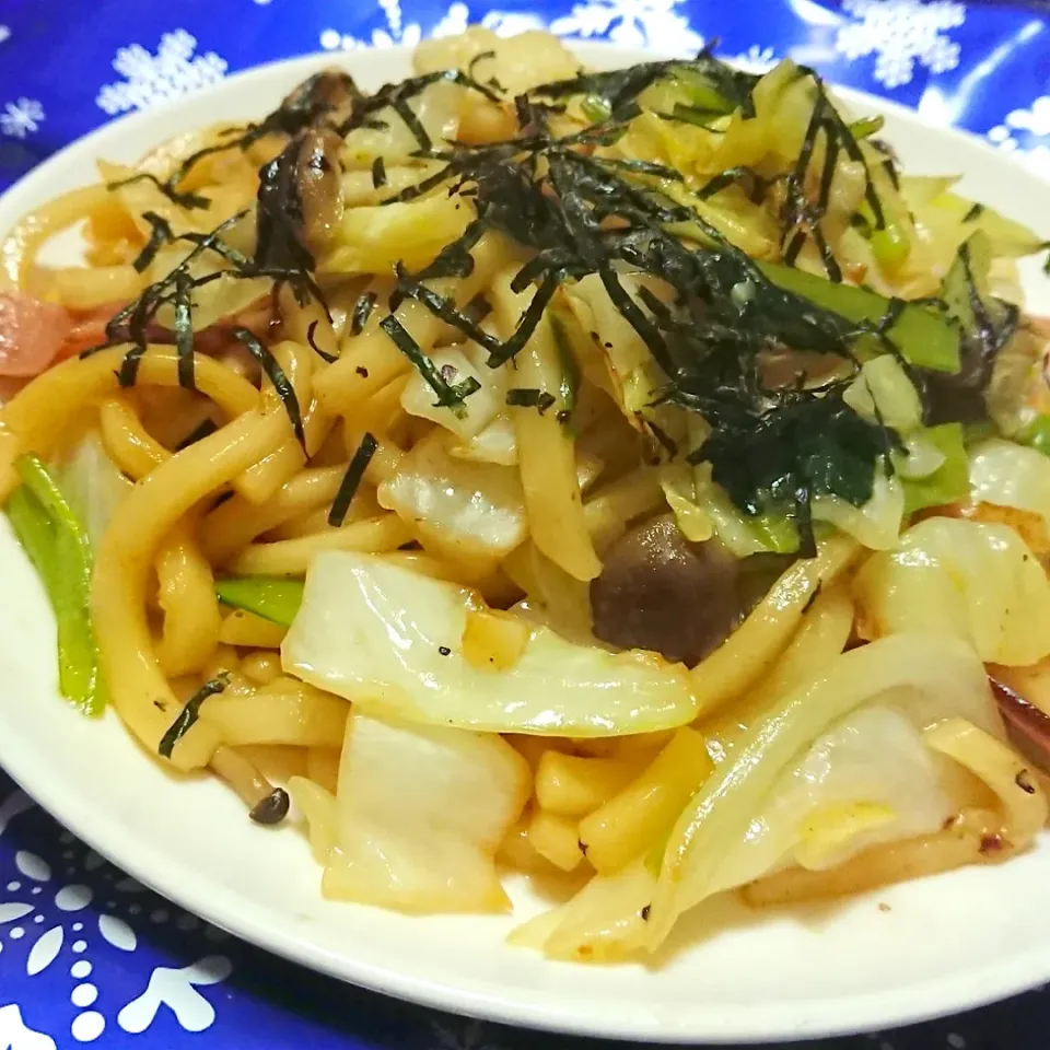 "男の焼きうどん"|りくれんさん