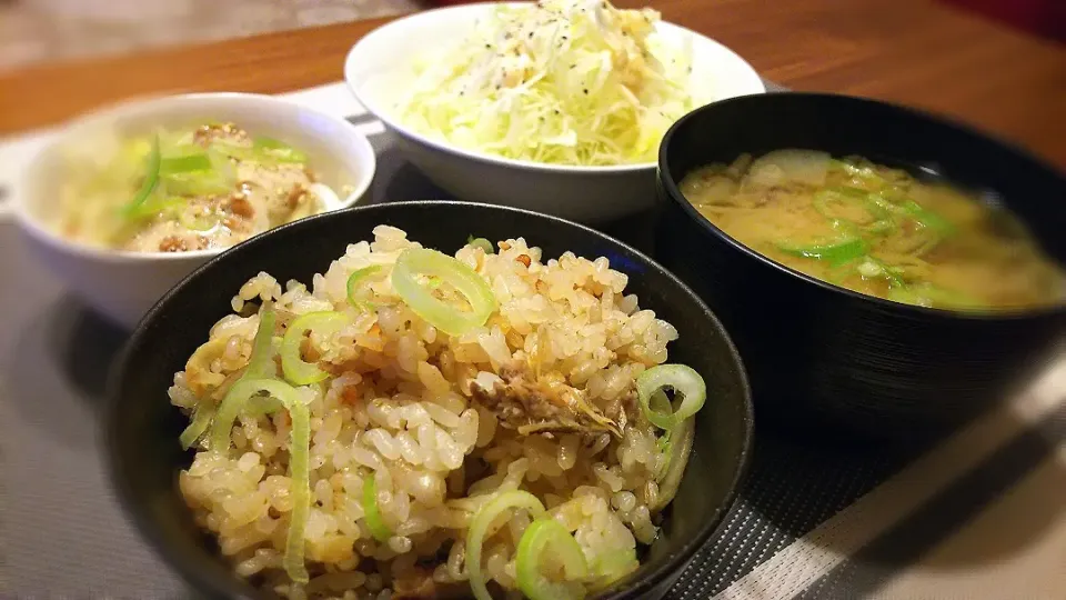 ｵｲﾙｻｰﾃﾞｨﾝの炊き込みご飯～
の晩ごはん✨|kaz(*･ω･)さん