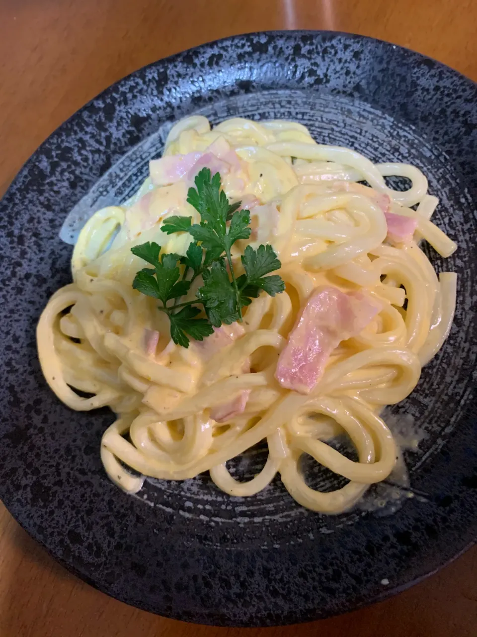 Snapdishの料理写真:うまつゆで作ったカルボナーラうどんです。|レモンさん